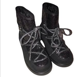 GBG Guess black faux fur fuzzy shiny sparkles black warm winter boots size 9.5